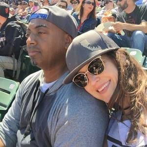 Meet your Posher, Debi